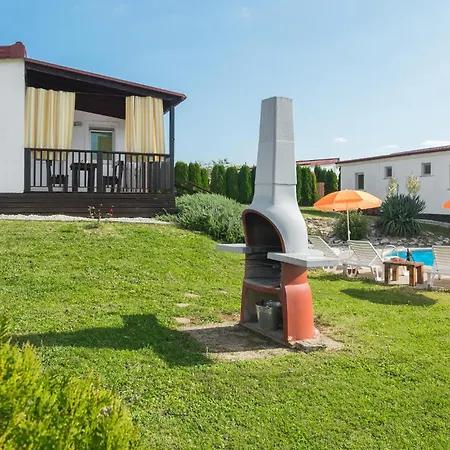 Vikendica Awesome In