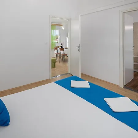 Ferienhaus Pet Friendly In Tinjan