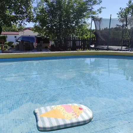 Ferienhaus Pet Friendly In Tinjan